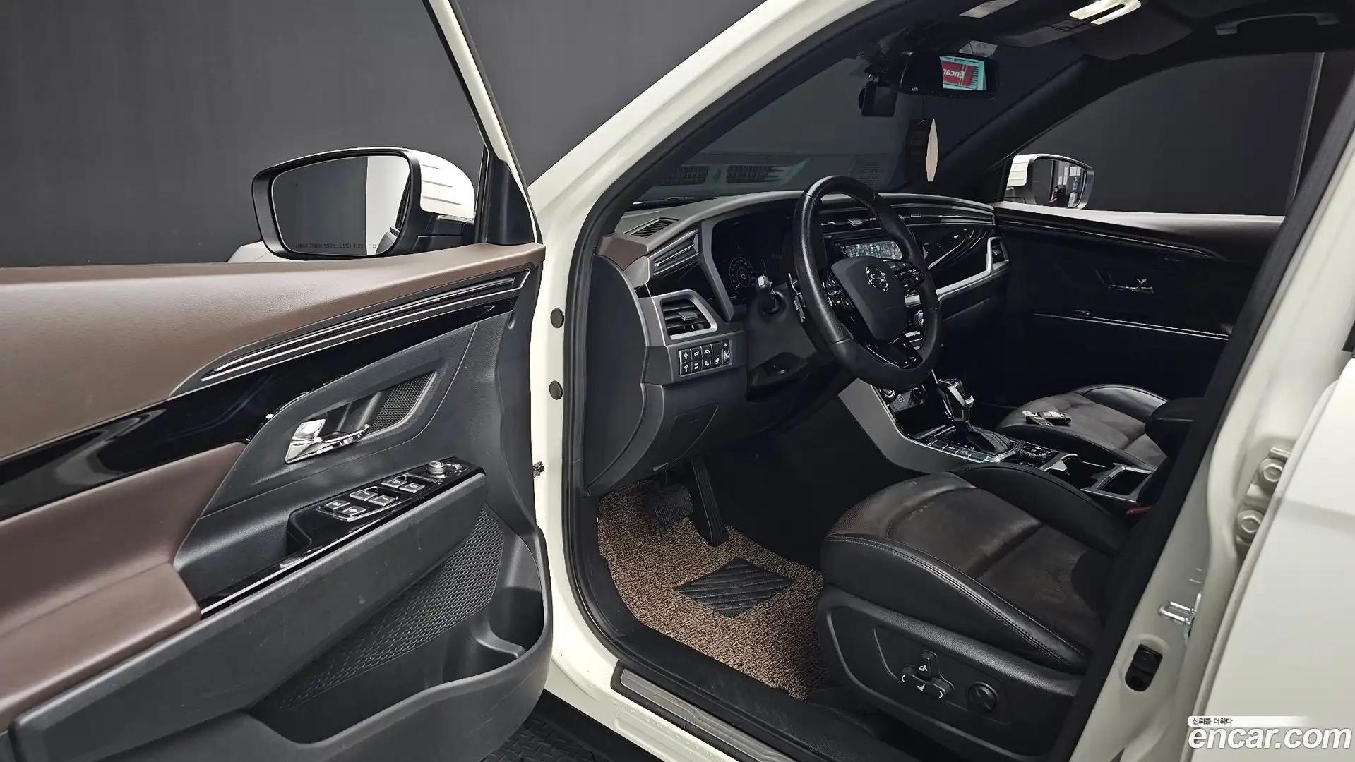 KORANDO KG Mobility 2019.3-INNER-010