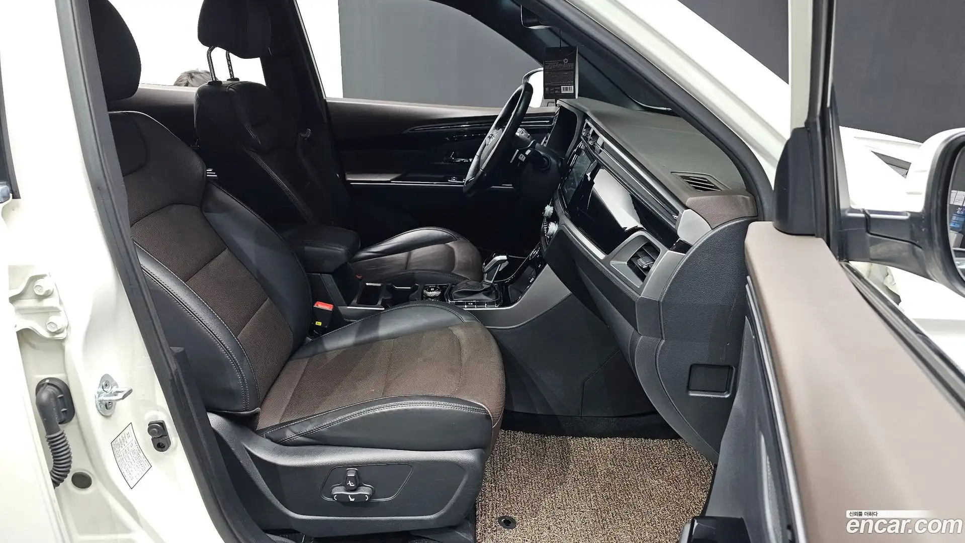 KORANDO KG Mobility 2019.3-INNER-036