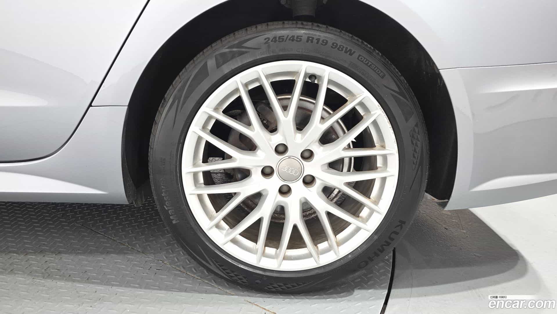 A6 Audi 2018.4-OUTER-031