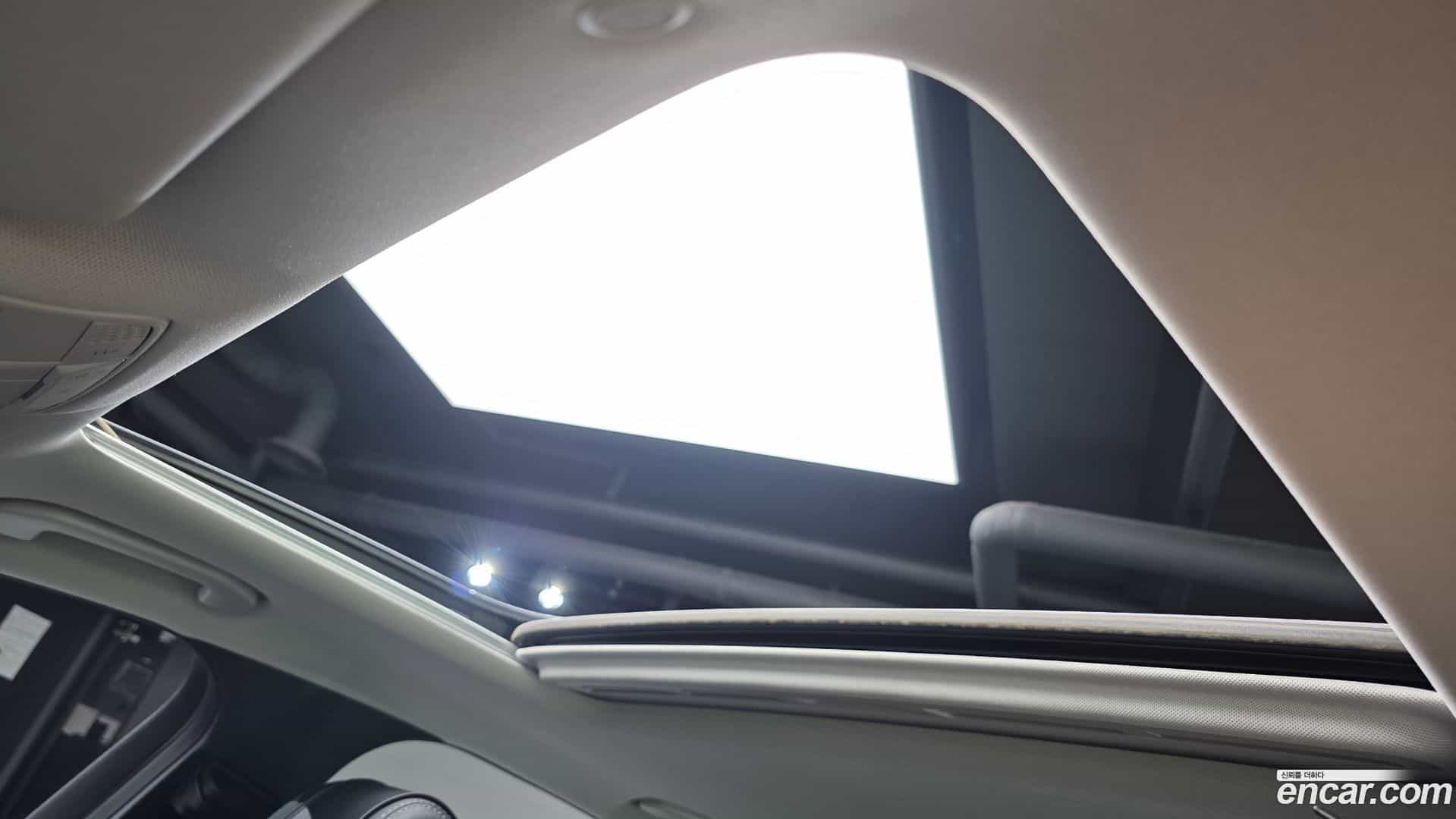 E-Class Mercedes-Benz 2019.7-OPTION-020