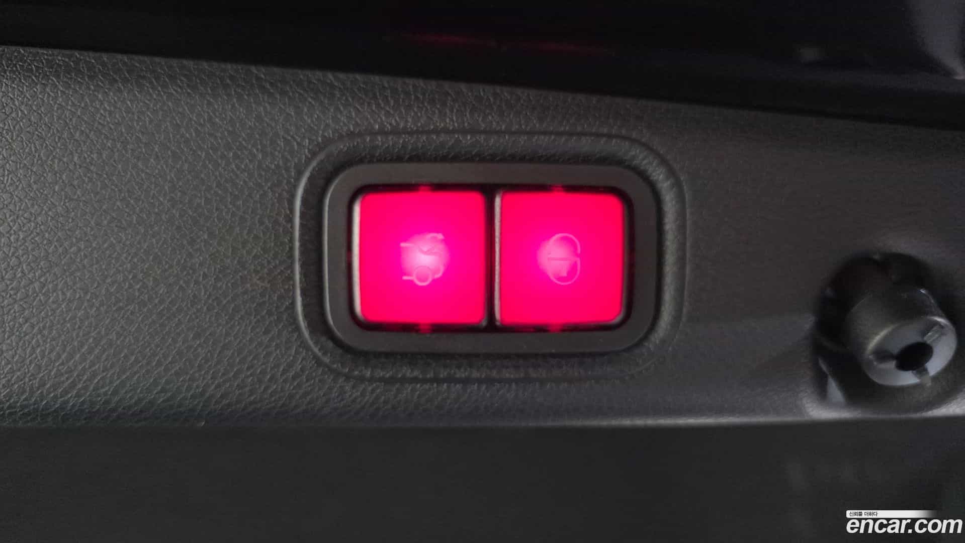 E-Class Mercedes-Benz 2019.7-OPTION-024