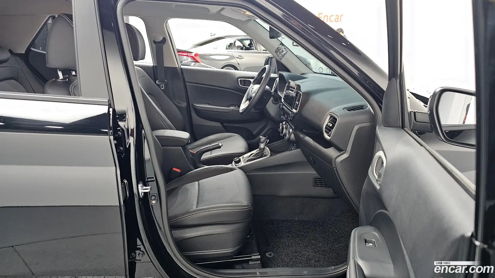 Venue Hyundai 2025.6-INNER-036