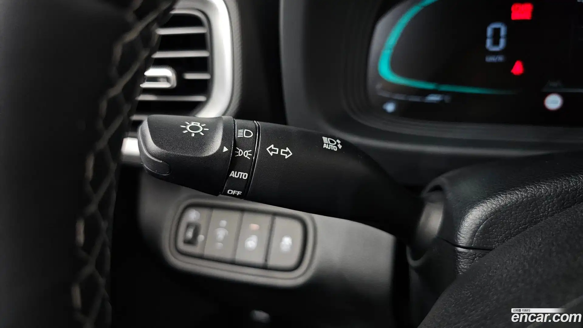 Venue Hyundai 2025.6-OPTION-040
