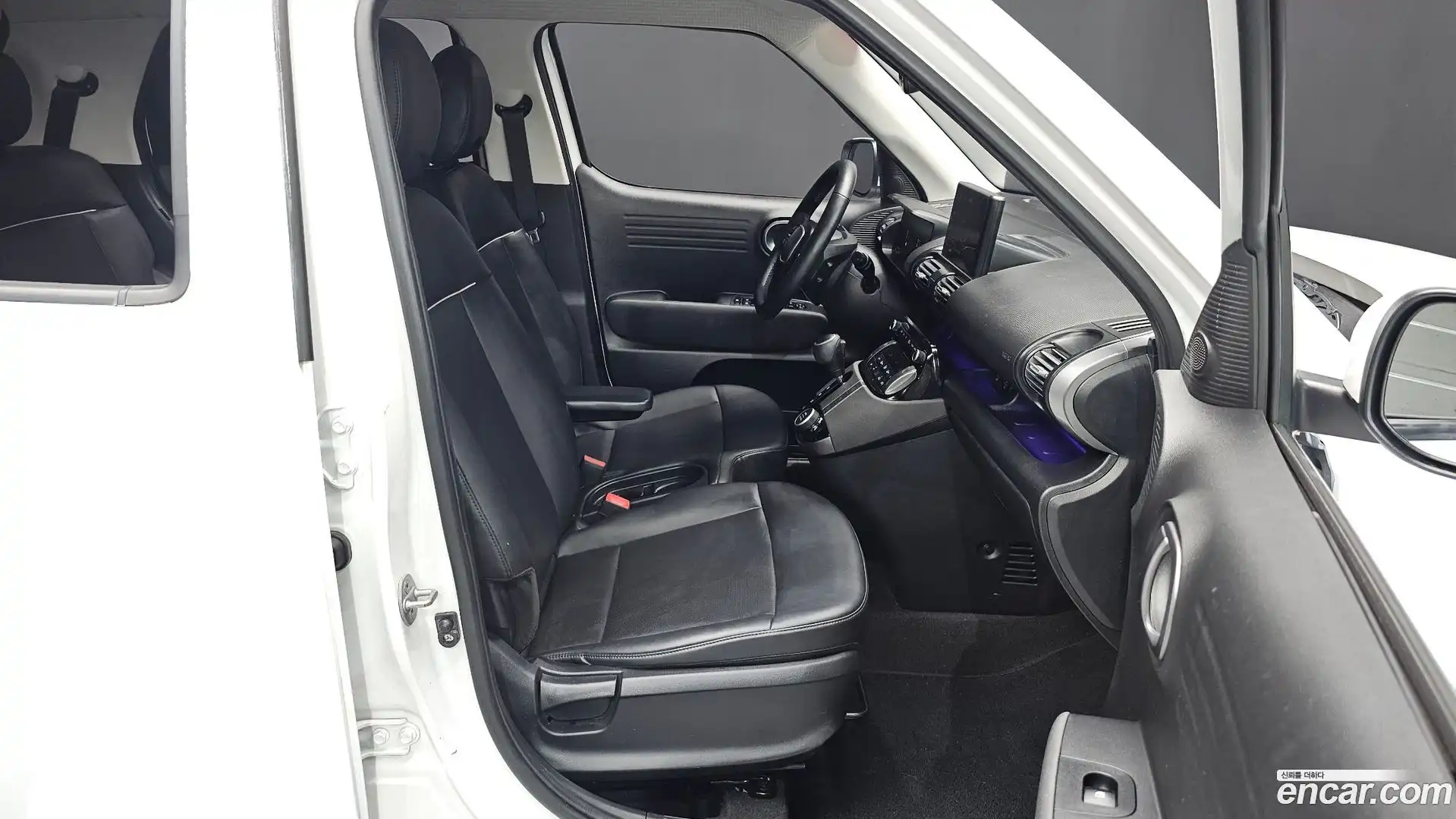 Casper Hyundai 2022.5-INNER-036