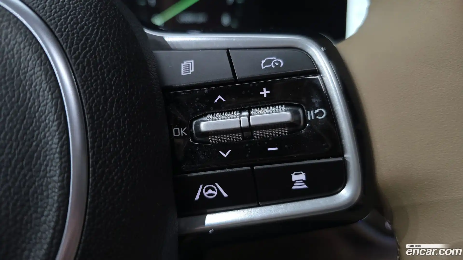 Sorento Kia 2024.6-OPTION-045