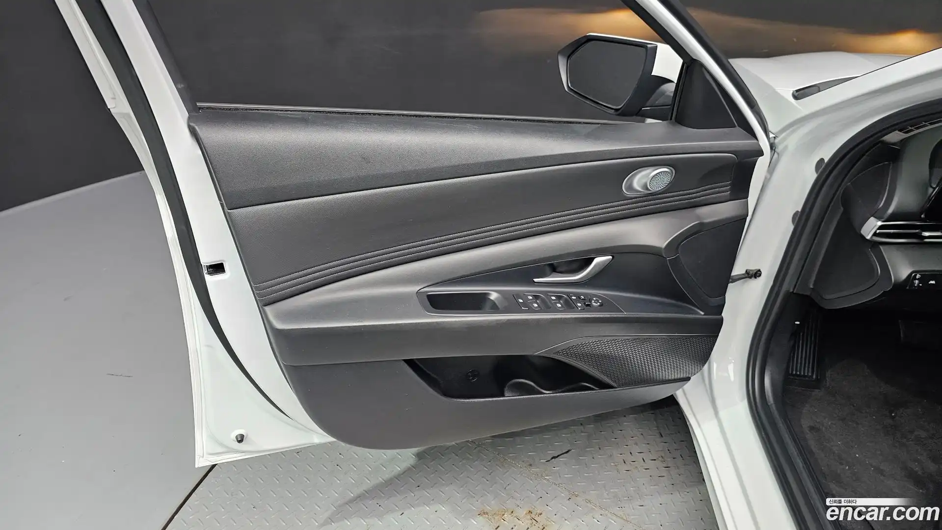 AVANTE Hyundai 2022.4-INNER-034