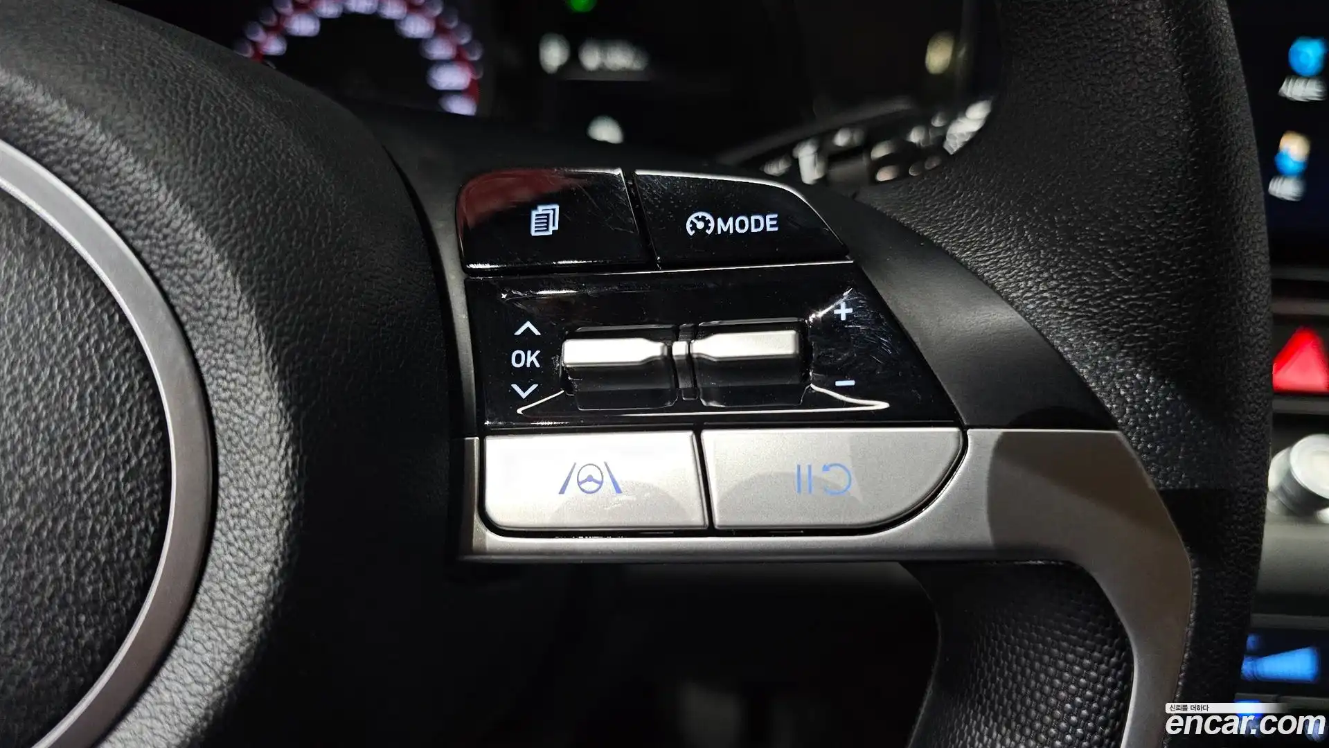 AVANTE Hyundai 2022.4-OPTION-043