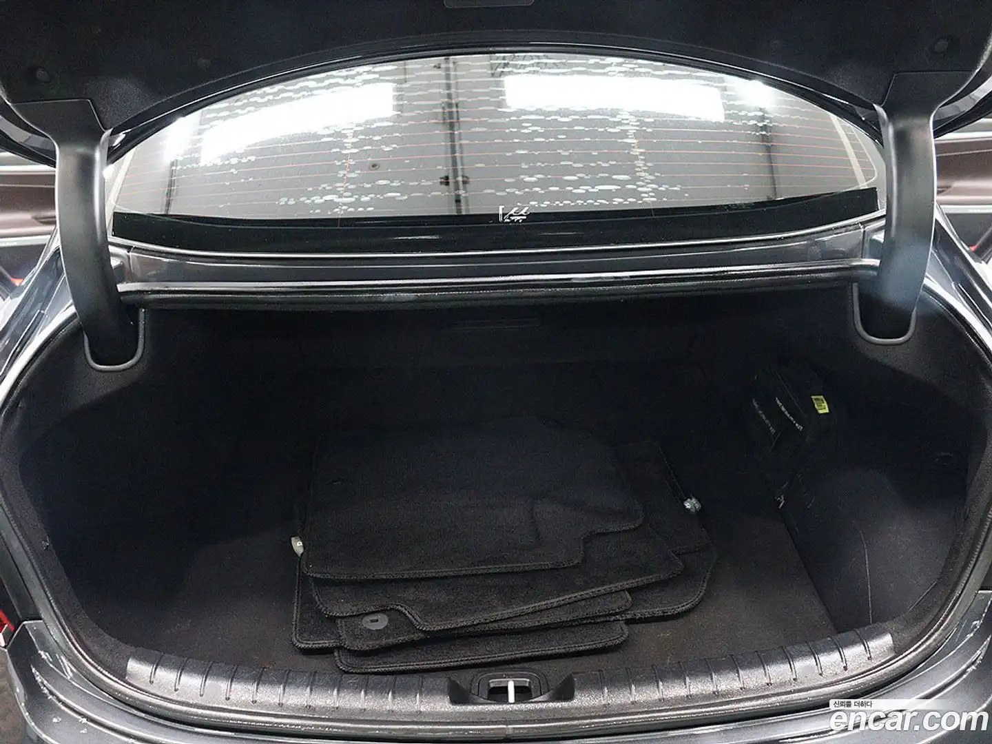 Grandeur Hyundai 2019.0-OUTER-005