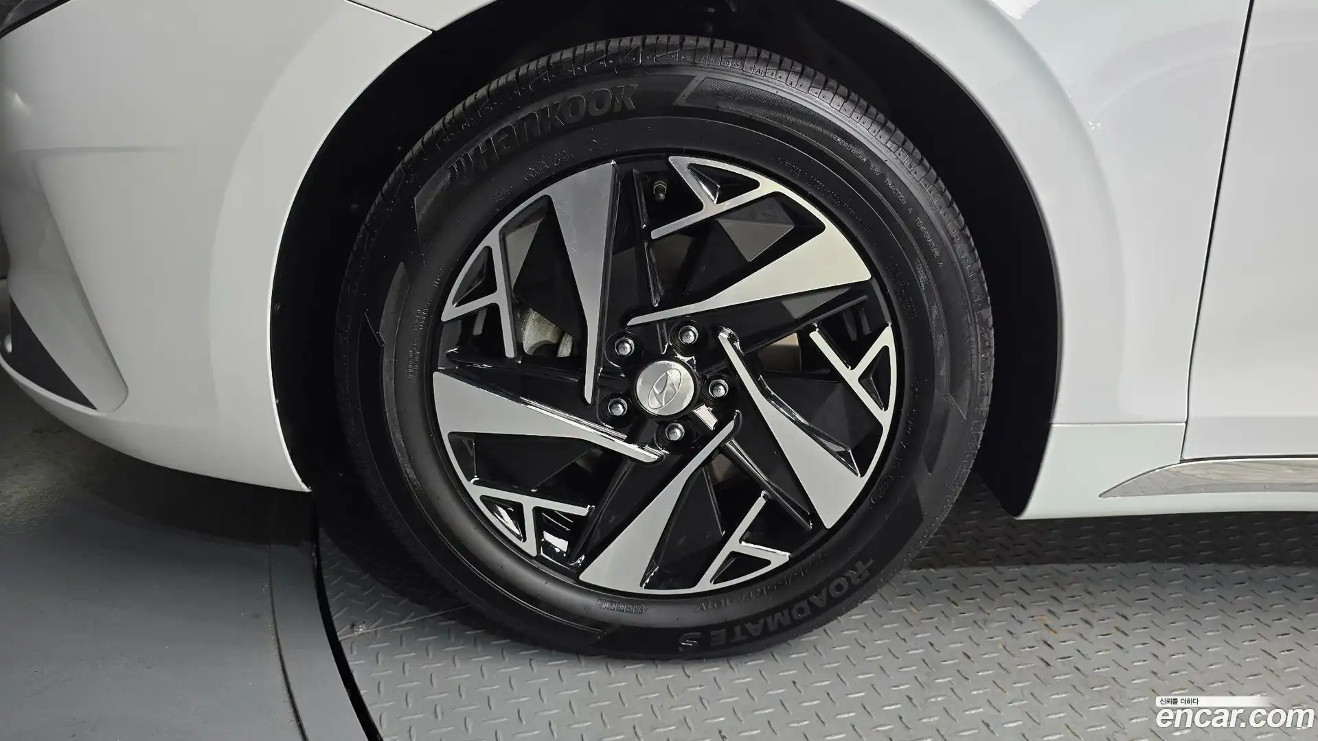 Grandeur Hyundai 2022.11-OUTER-005