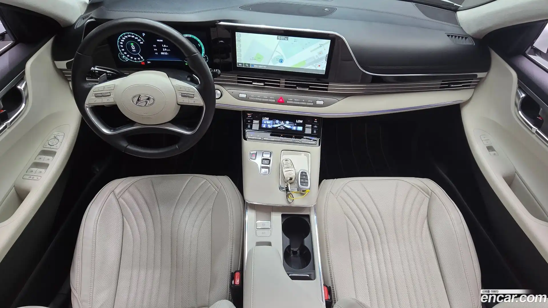 Grandeur Hyundai 2022.11-INNER-007