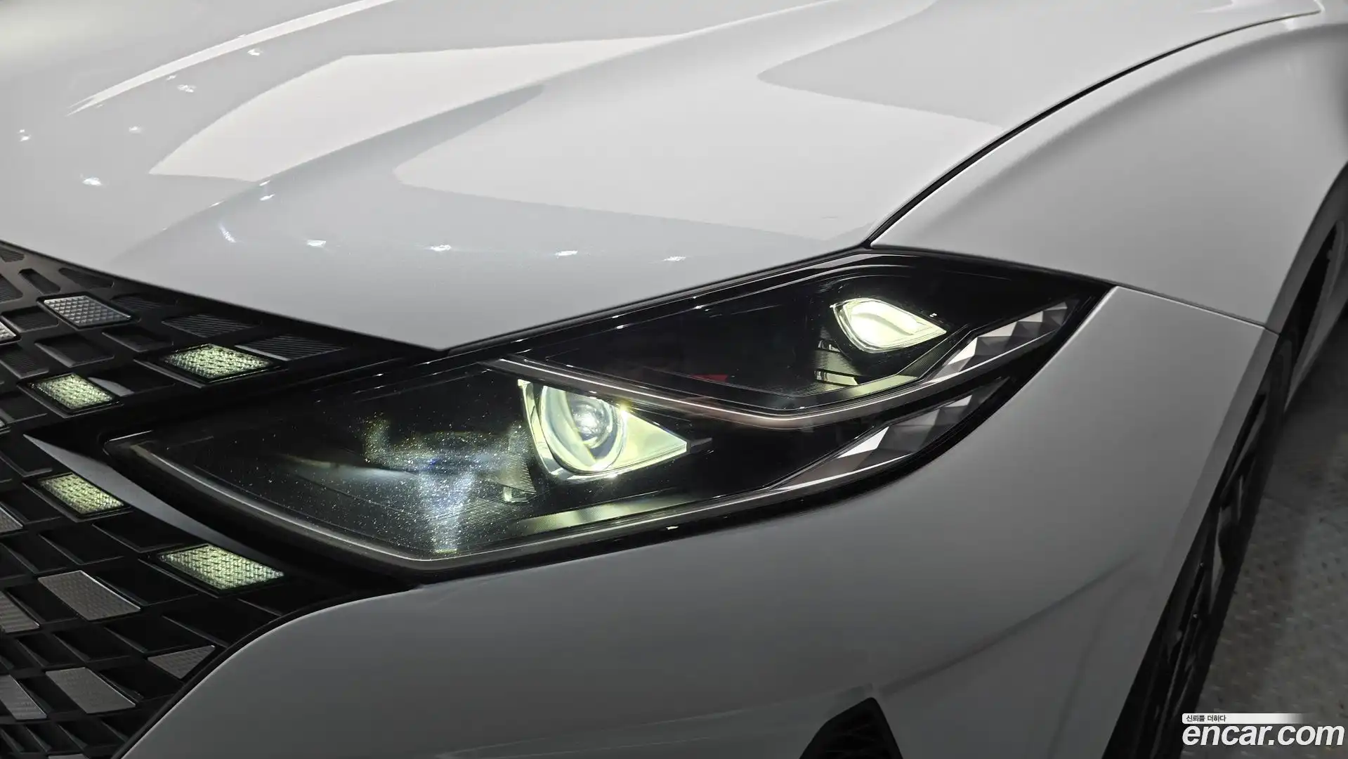 Grandeur Hyundai 2022.11-OUTER-032