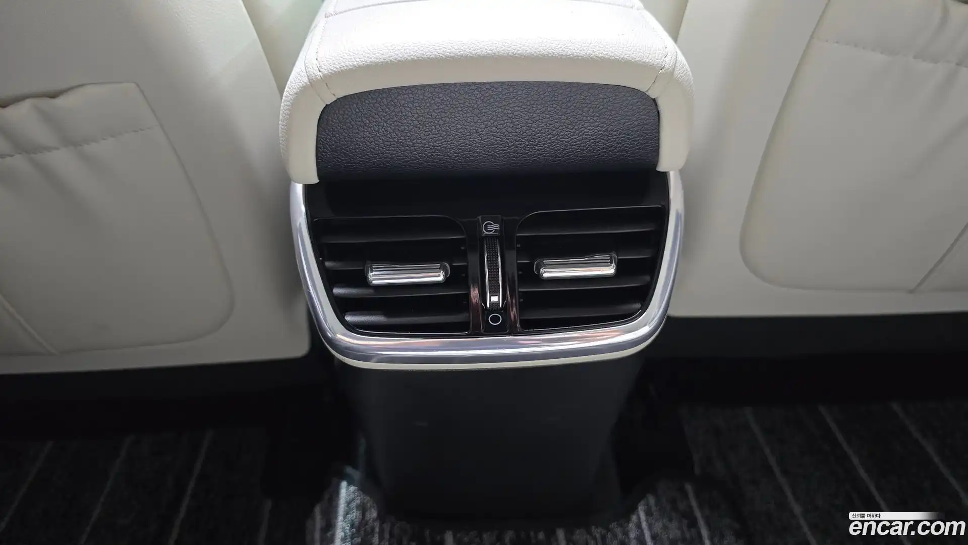 Grandeur Hyundai 2022.11-OPTION-044