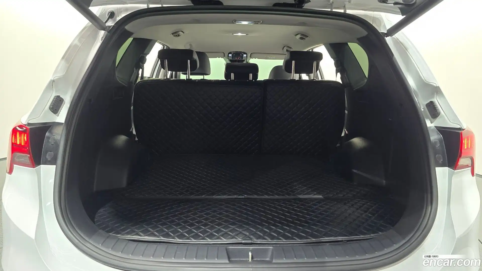 Santafe Hyundai 2023.0-OPTION-024