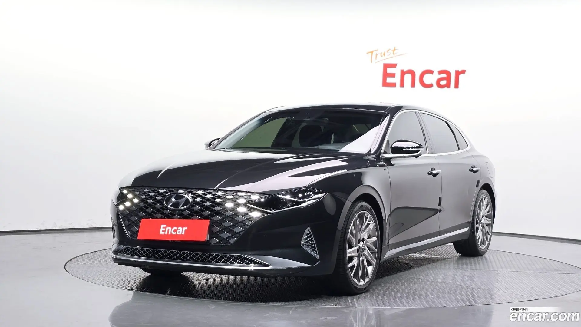 Main__Slider__Photo:Grandeur Hyundai 2020.5-0
