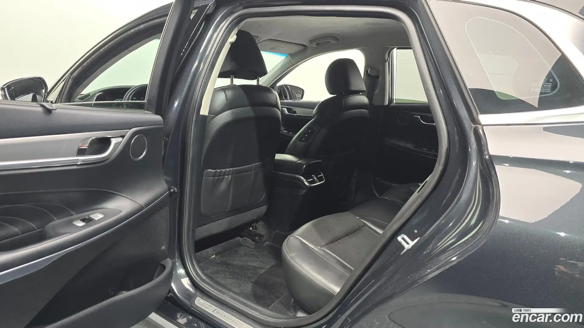 Grandeur Hyundai 2020.5-OPTION-015