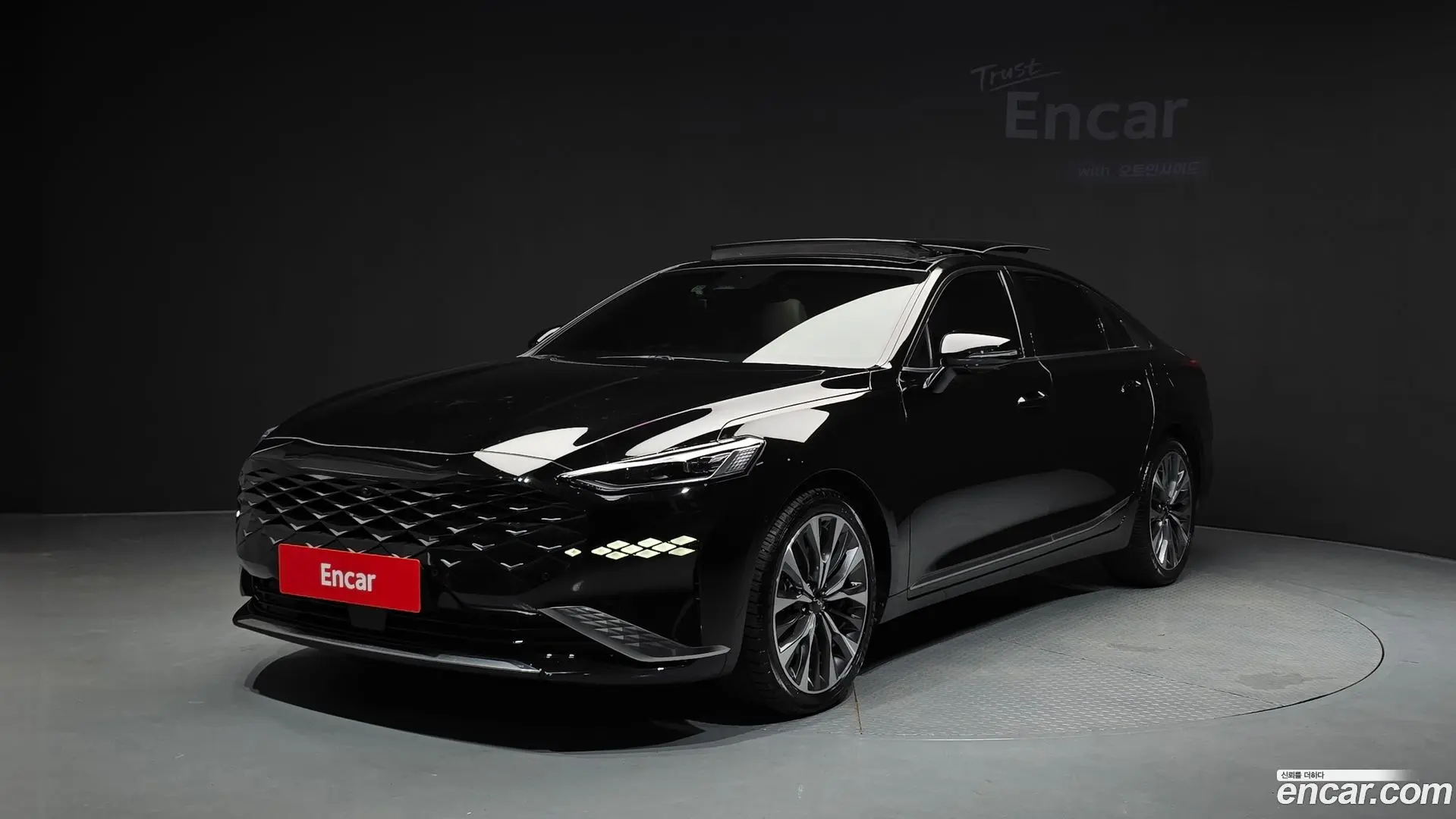 Main__Slider__Photo:K8 Kia 2021.6-0