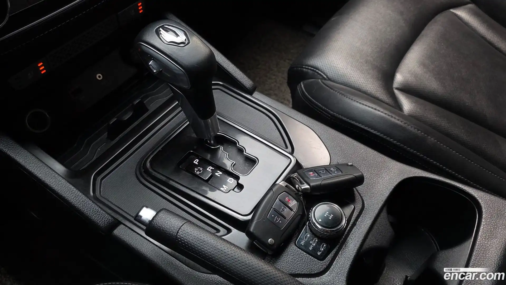 Rexton KG Mobility 2020.2-INNER-009