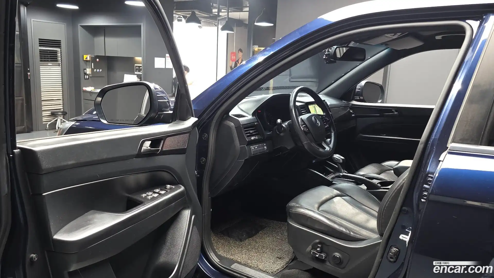 Rexton KG Mobility 2020.2-INNER-010