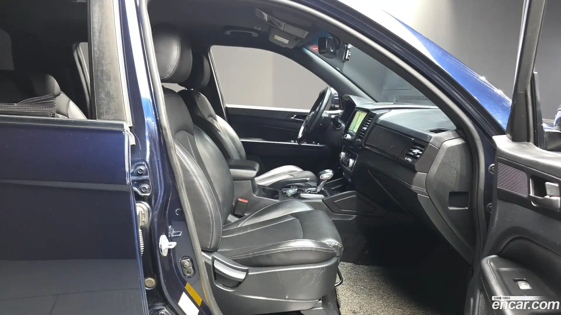 Rexton KG Mobility 2020.2-INNER-036