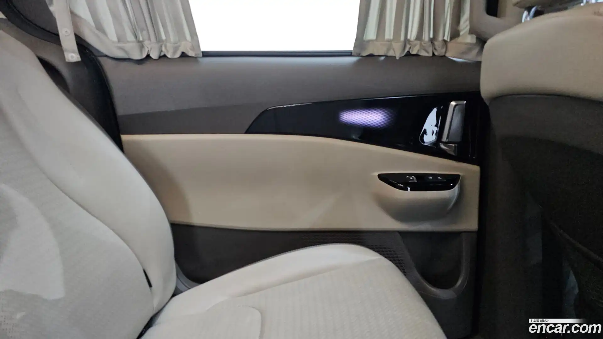 Canival Kia 2021.1-INNER-035