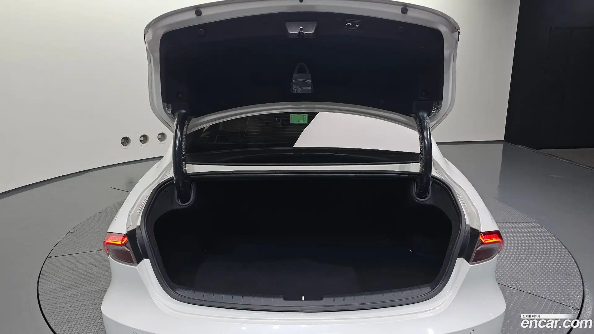 Grandeur Hyundai 2022.4-OPTION-022