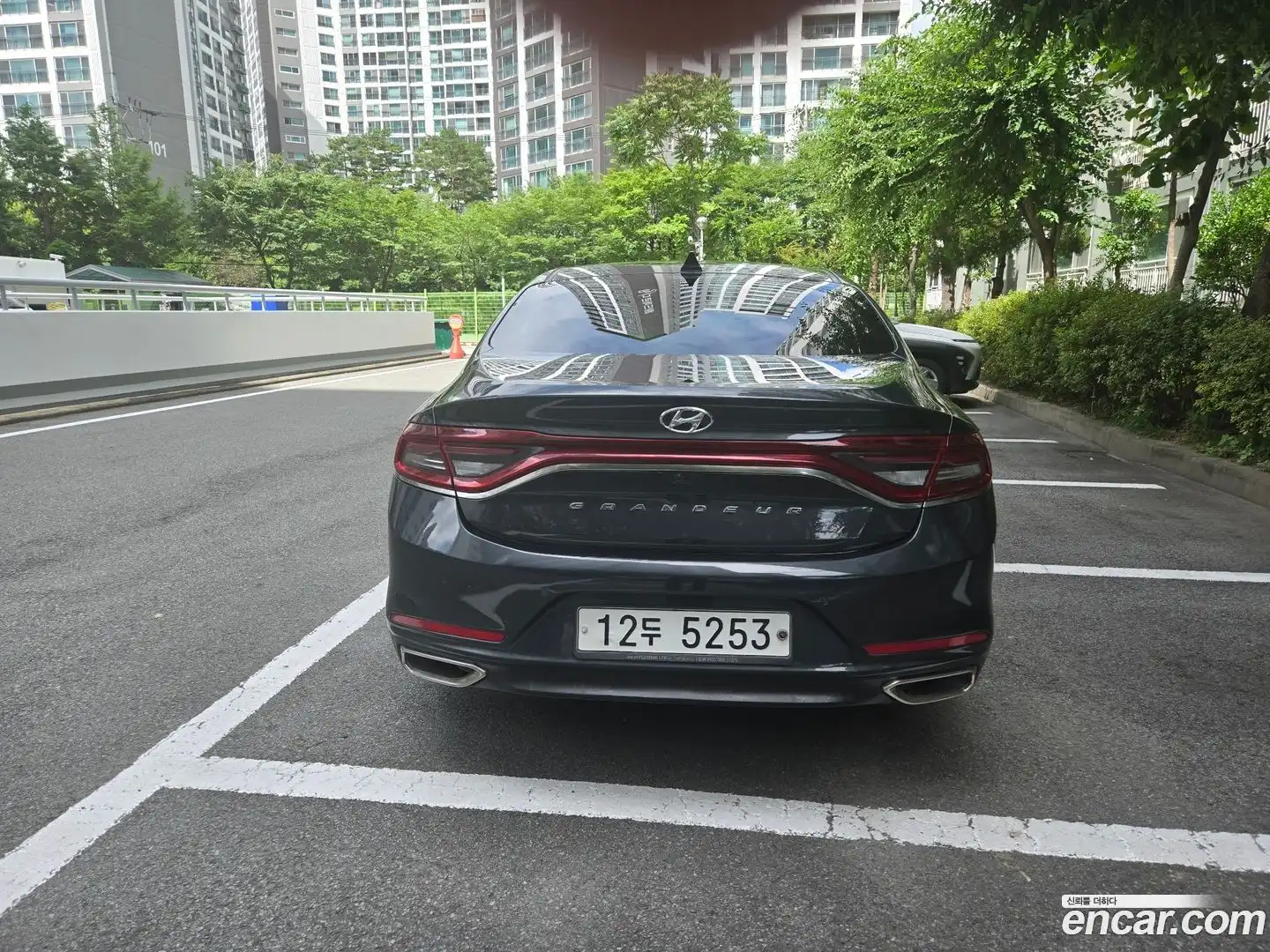 Grandeur Hyundai 2017.1-OUTER-004