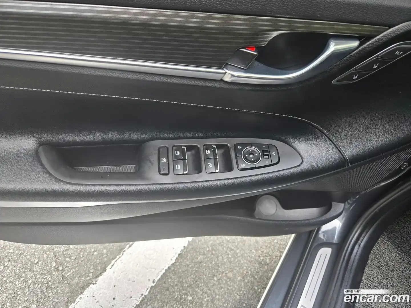 Grandeur Hyundai 2017.1-OUTER-005