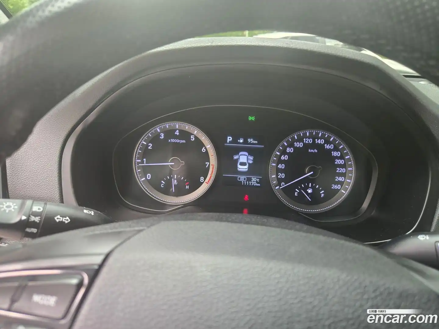 Grandeur Hyundai 2017.1-INNER-010