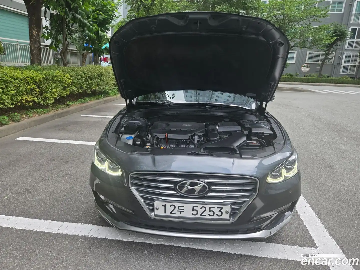 Grandeur Hyundai 2017.1-OPTION-022