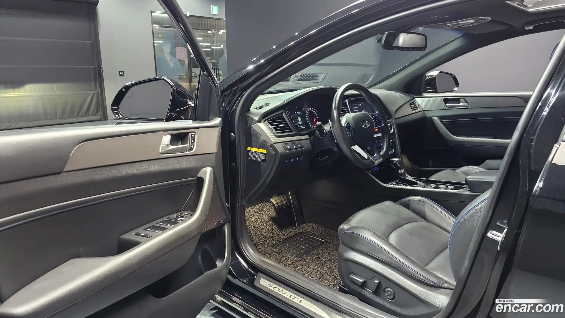 Sonata Hyundai 2018.1-INNER-010