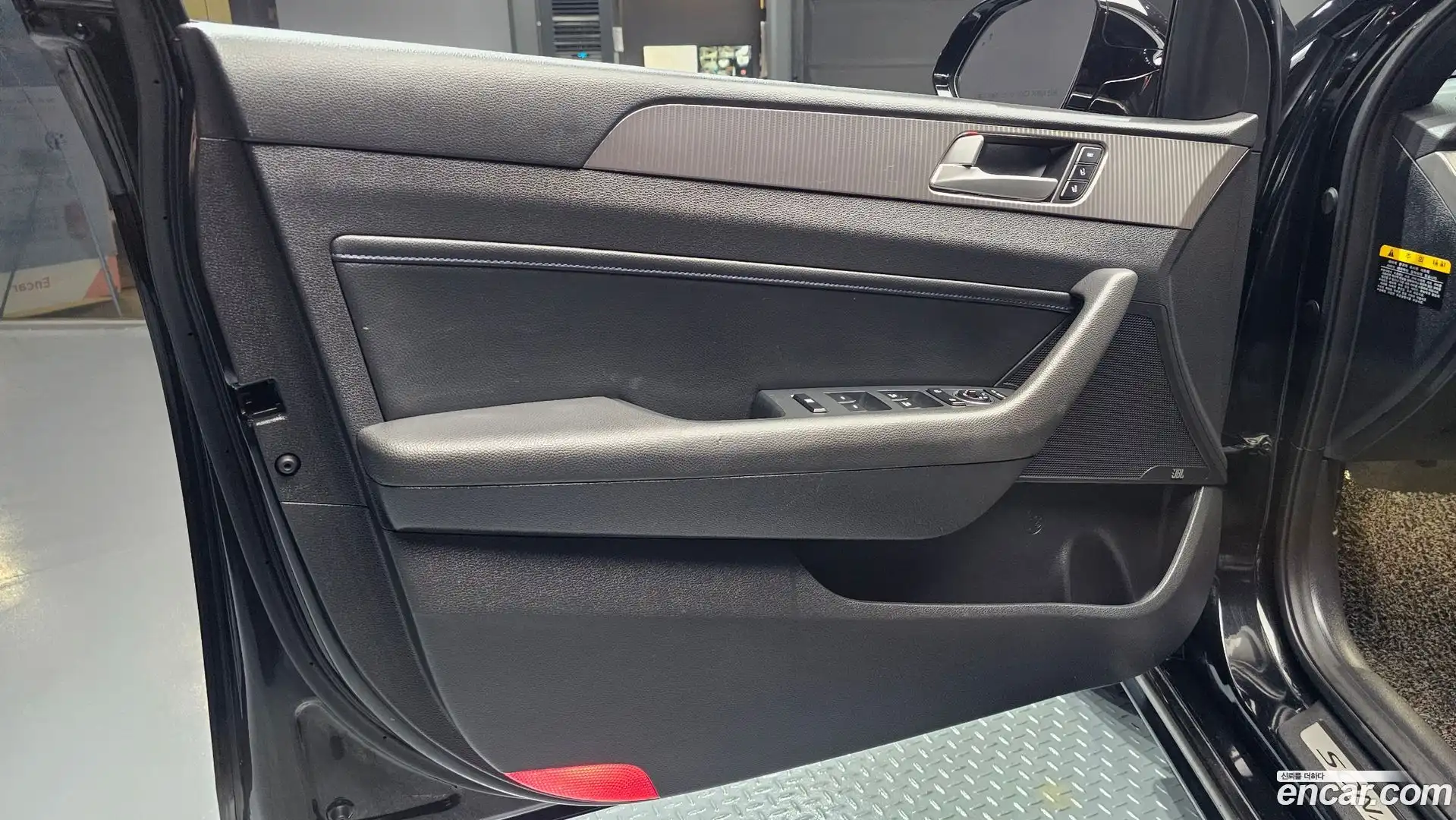 Sonata Hyundai 2018.1-INNER-034