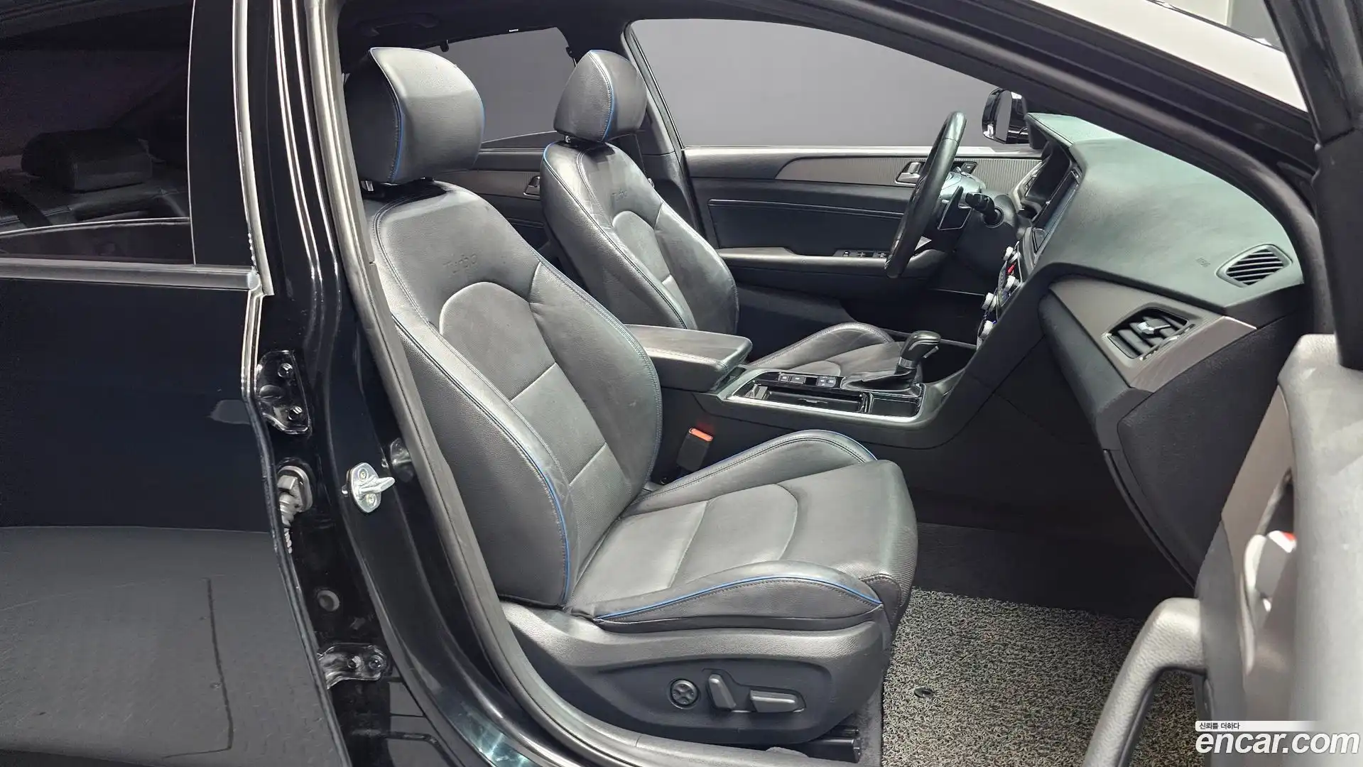 Sonata Hyundai 2018.1-INNER-036