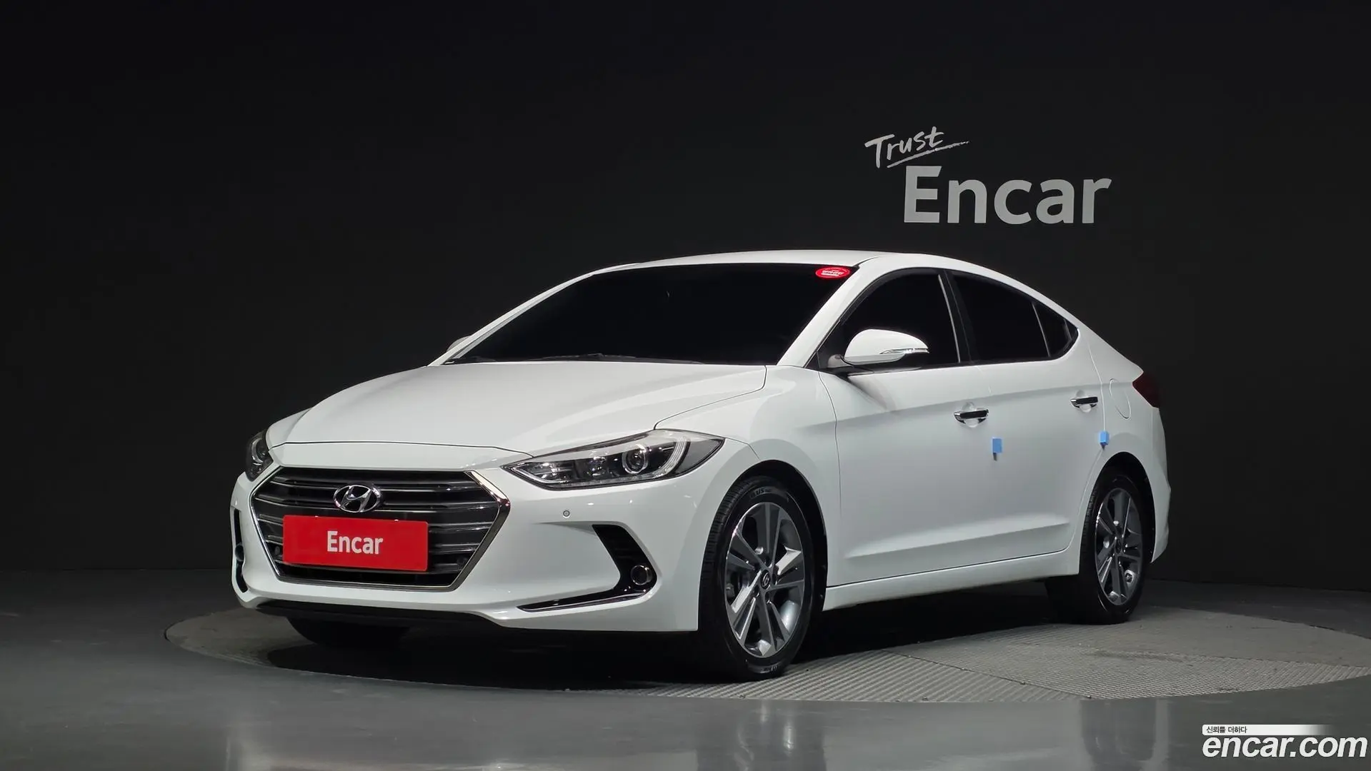 Main__Slider__Photo:AVANTE Hyundai 2015.11-0