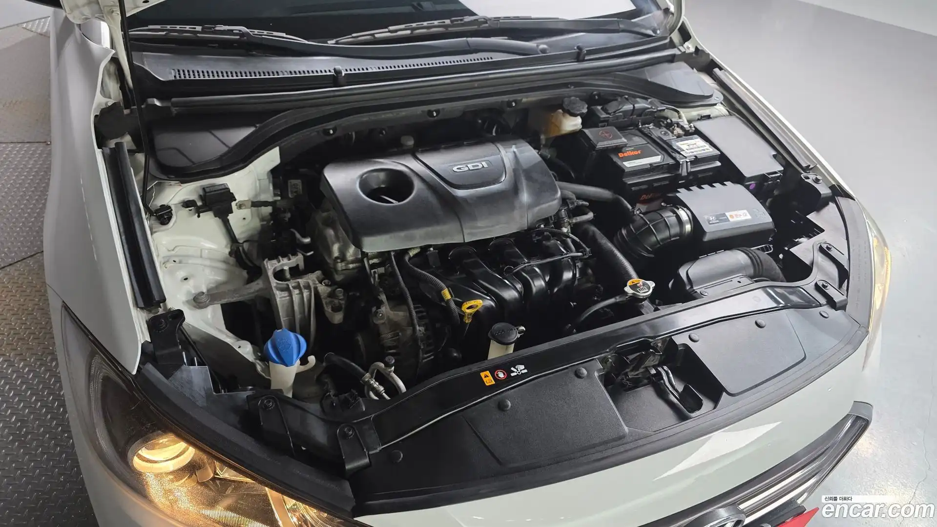 AVANTE Hyundai 2015.11-OUTER-006
