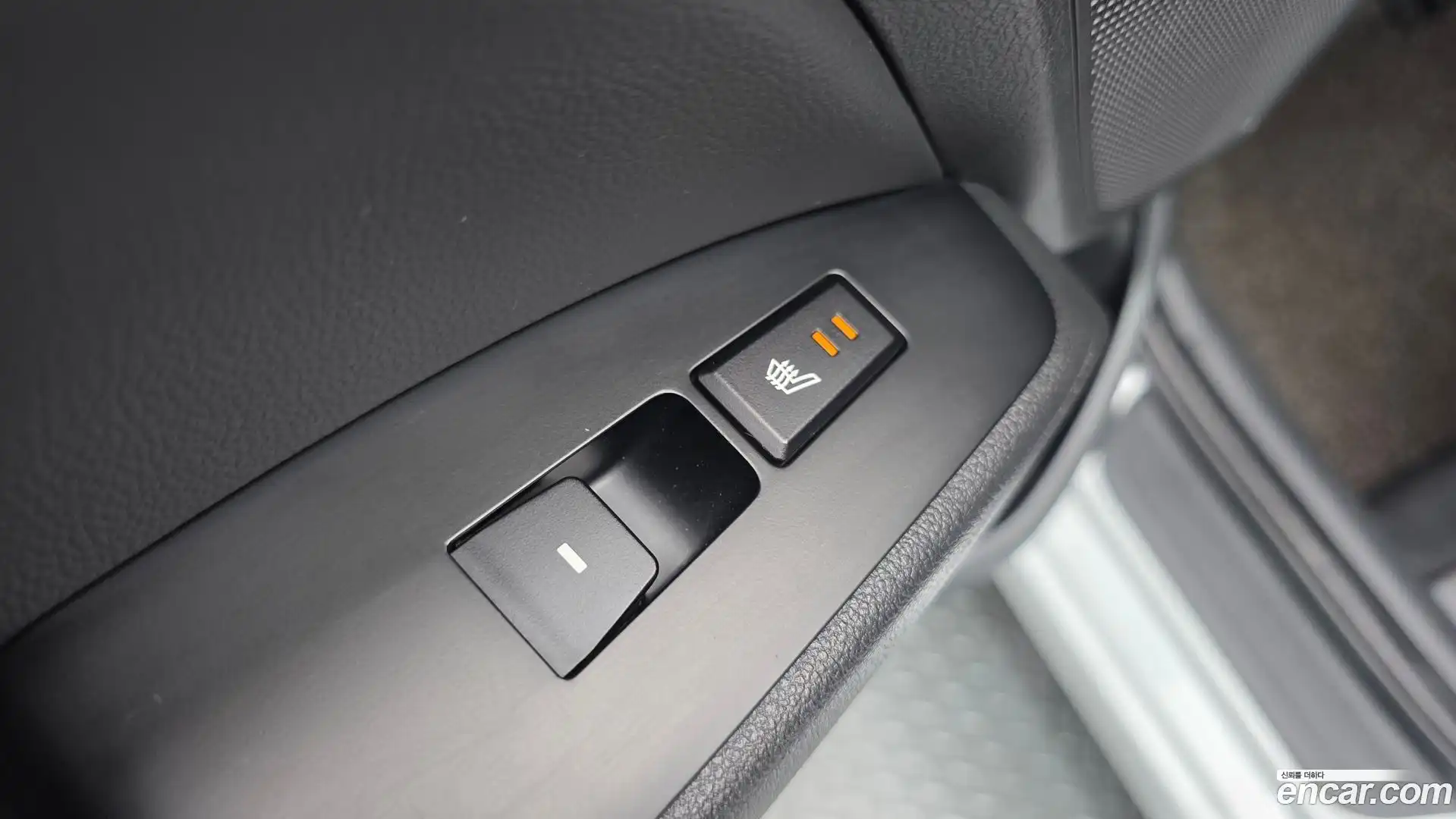 AVANTE Hyundai 2015.11-OPTION-041