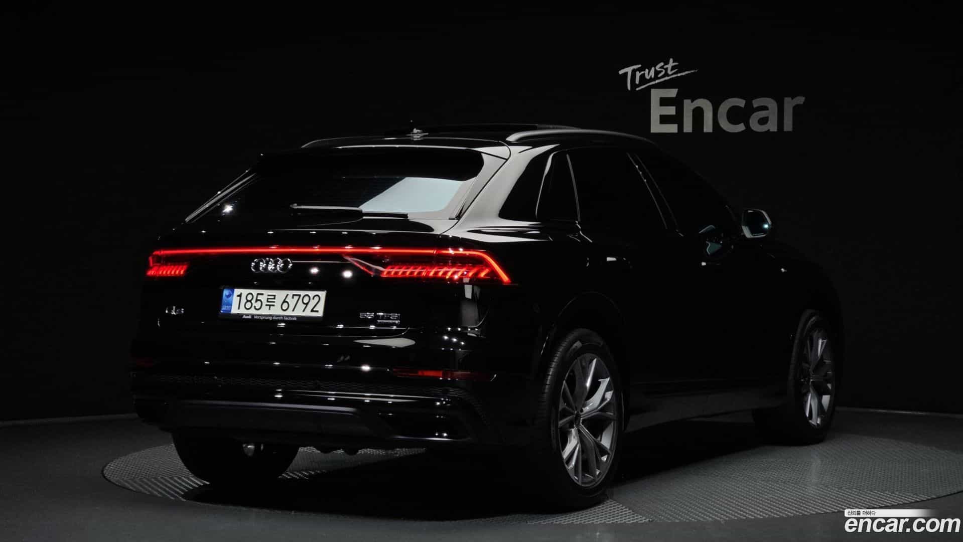 Q8 Audi 2022.11-OUTER-002