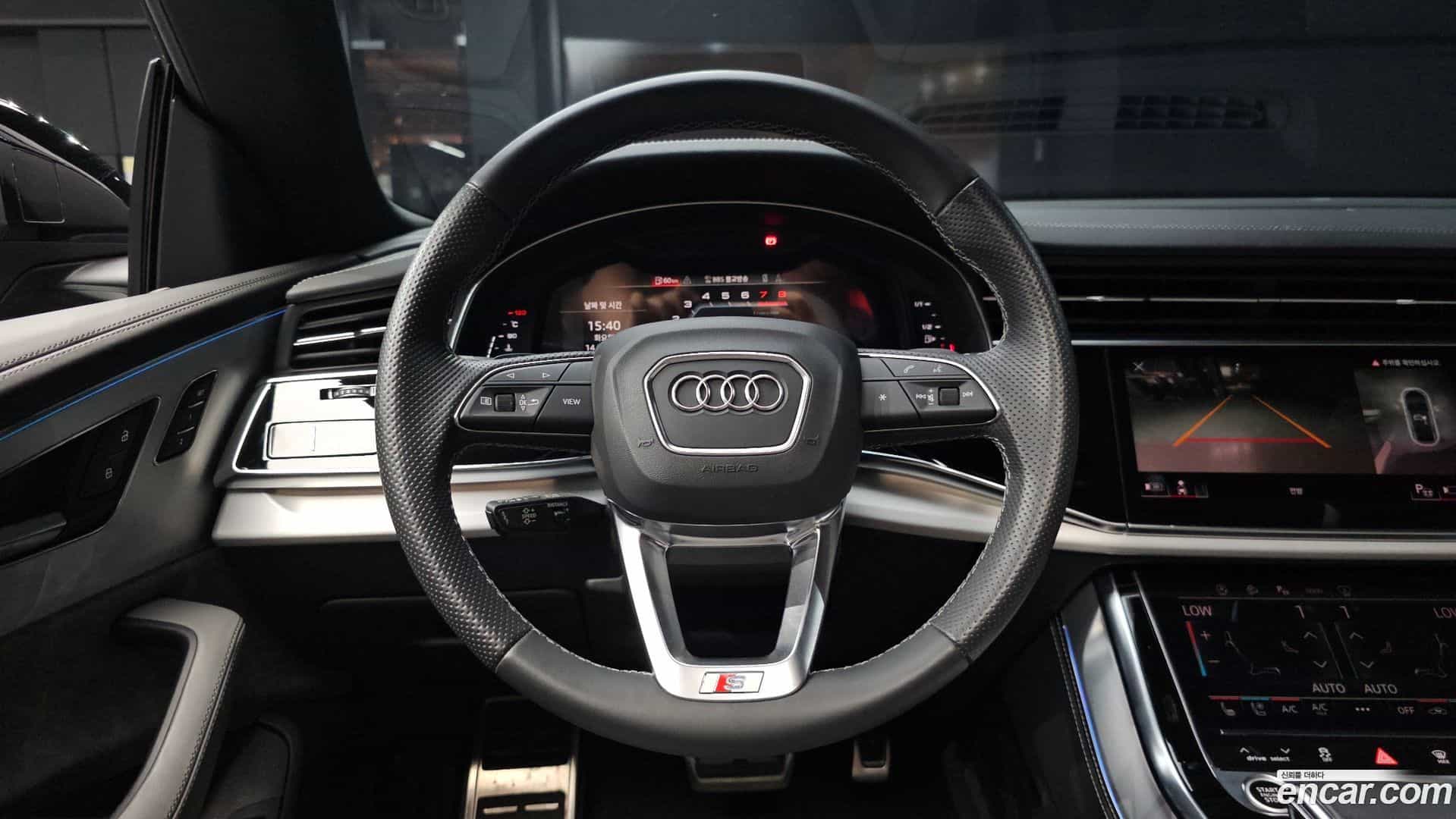 Q8 Audi 2022.11-OPTION-017
