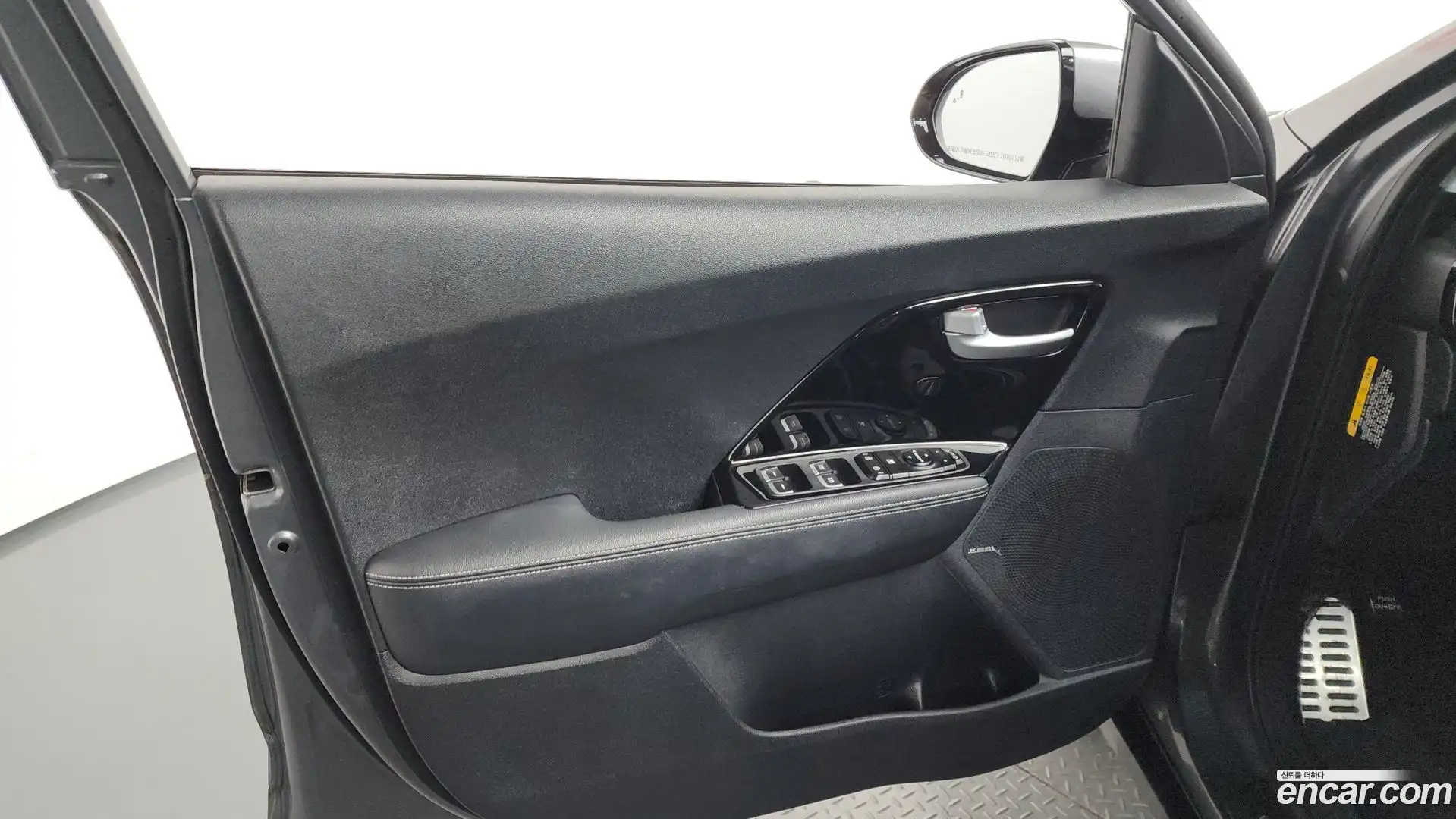 Niro Kia 2017.4-INNER-034
