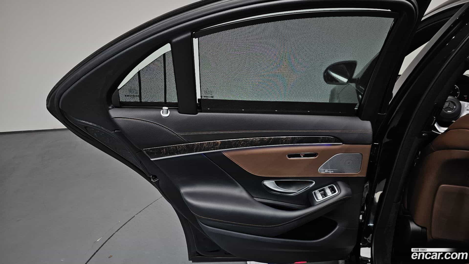 S-Class Mercedes-Benz 2017.8-INNER-035
