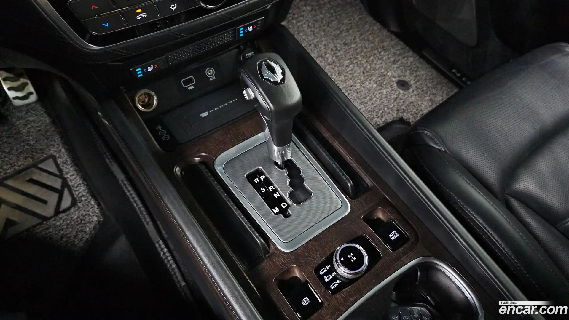 Rexton KG Mobility 2019.2-INNER-009