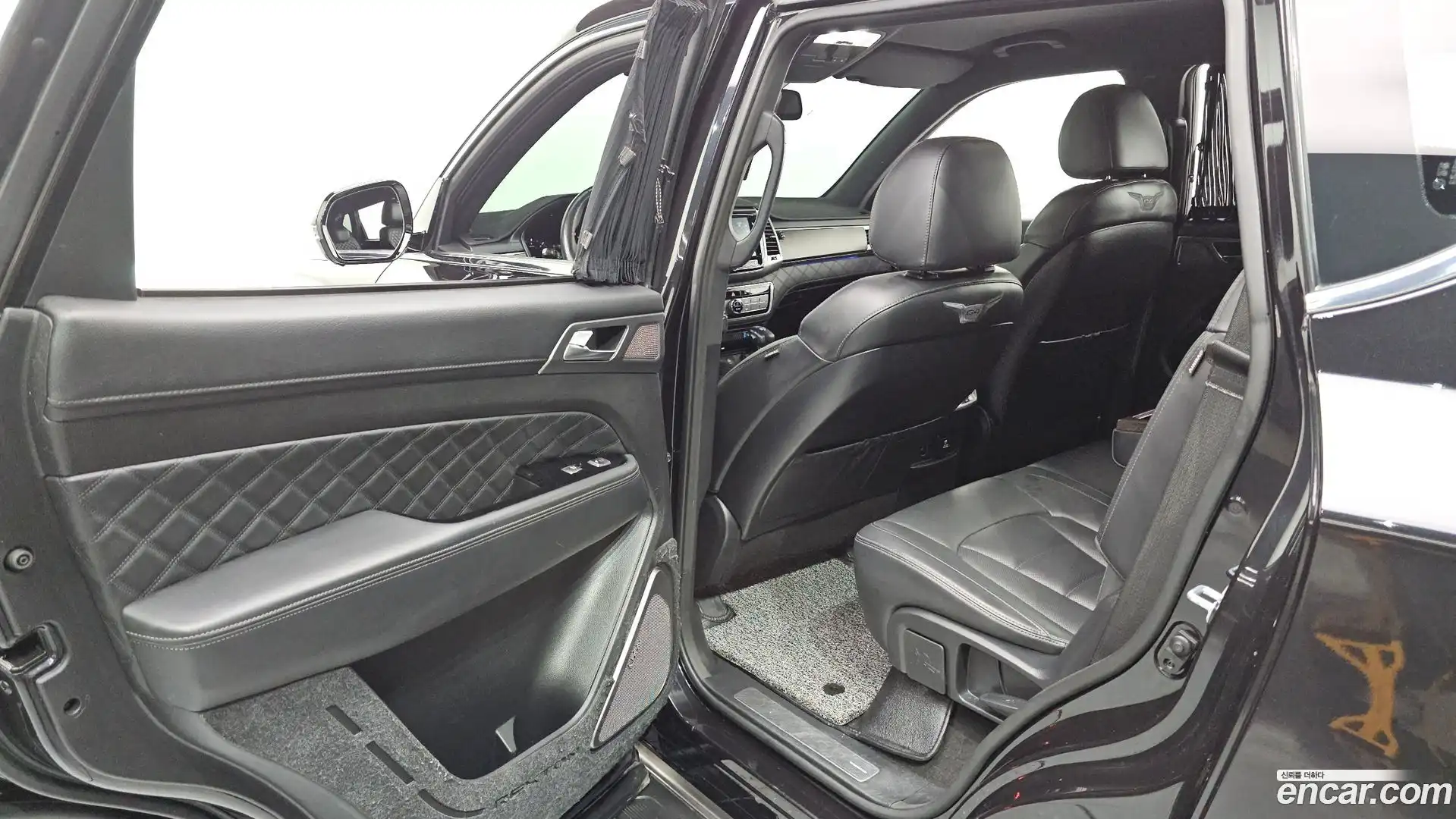 Rexton KG Mobility 2019.2-INNER-036