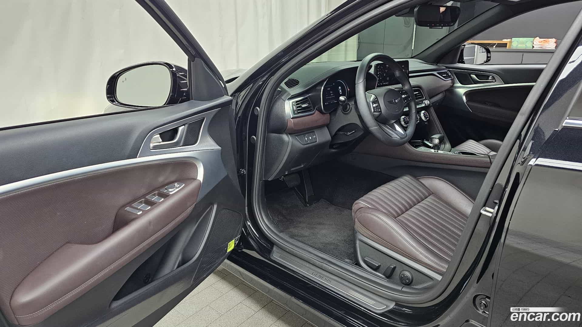 G70 Genesis 2022.2-INNER-010