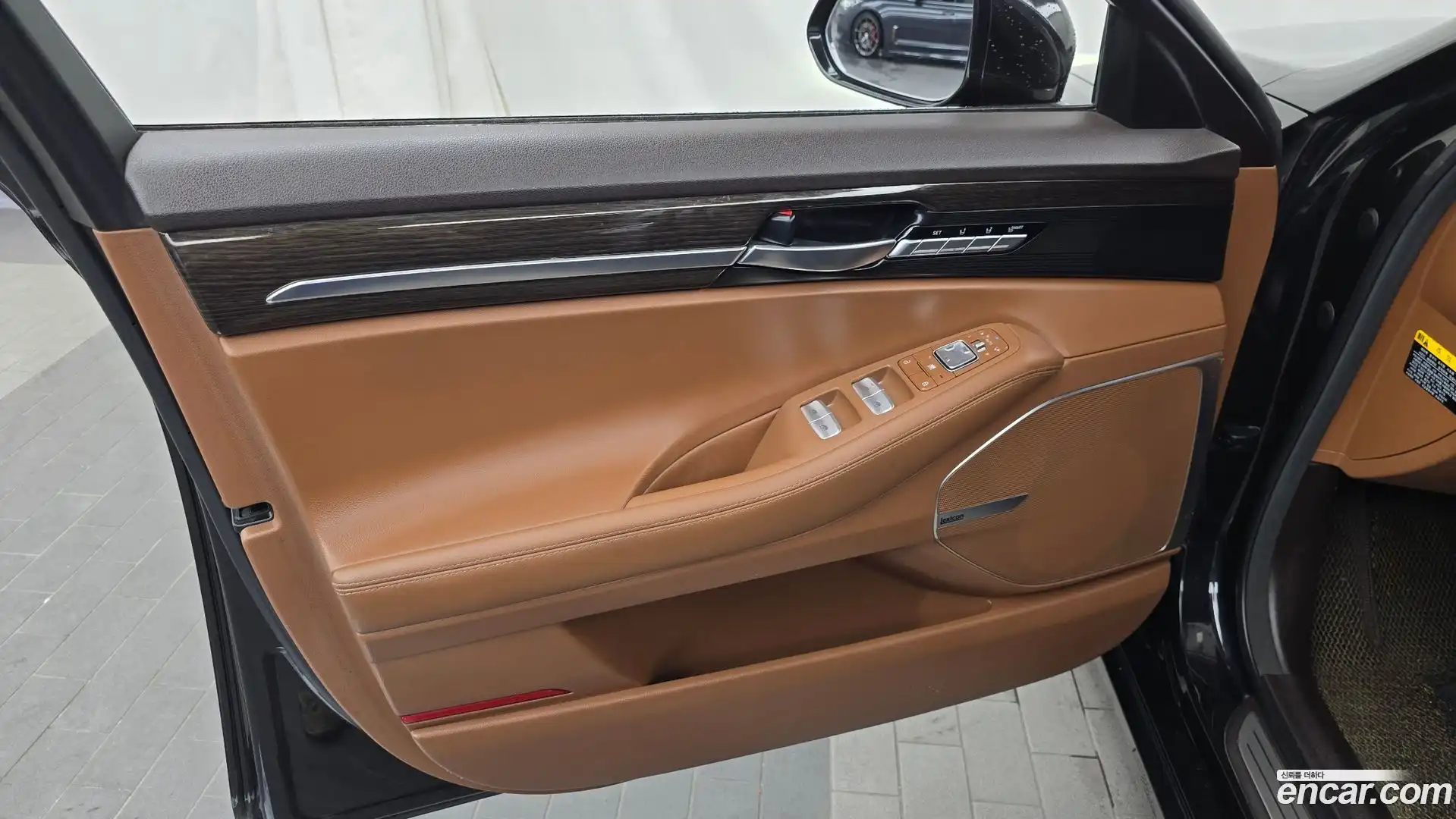 G90 Genesis 2019.6-INNER-034