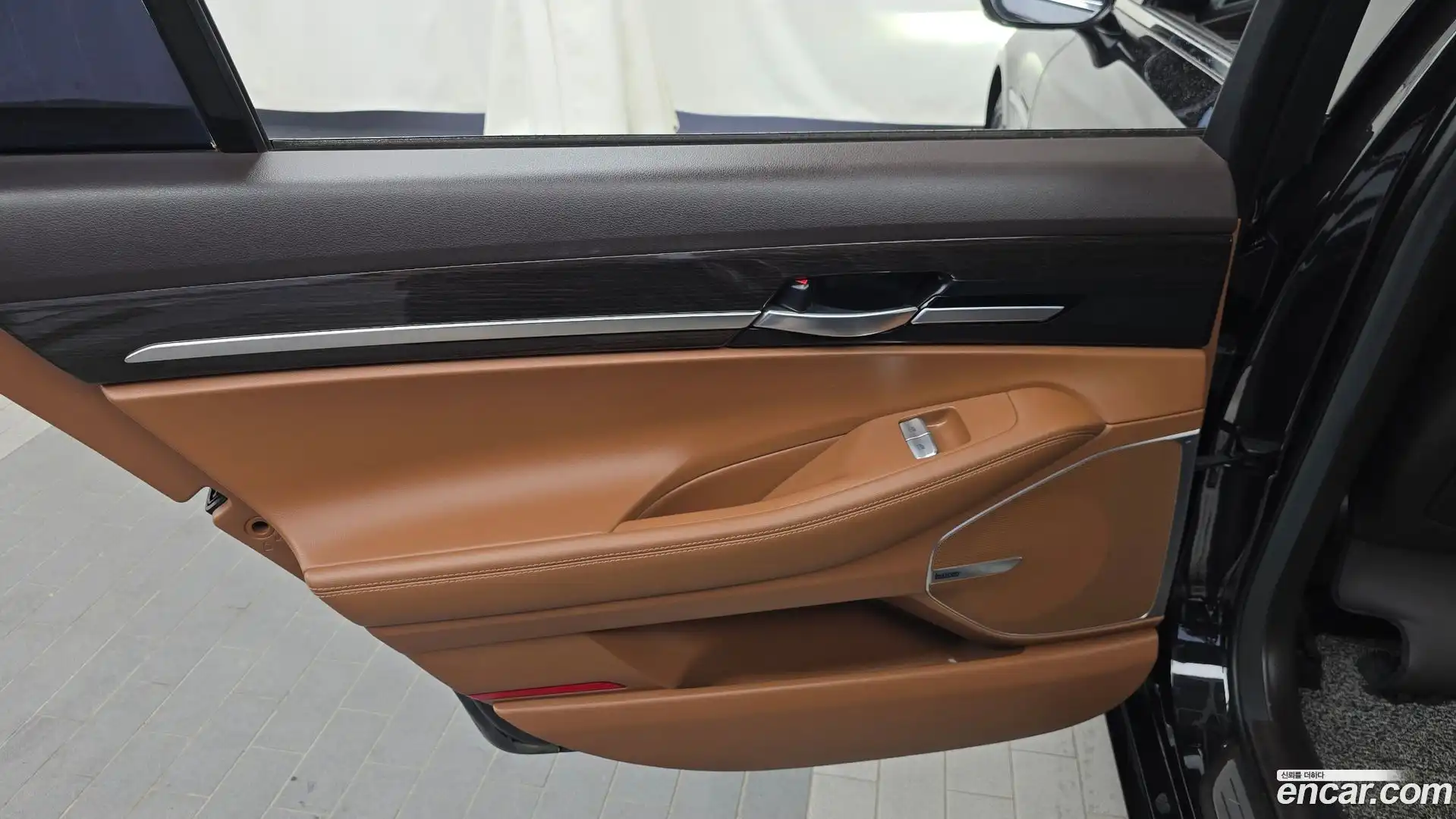 G90 Genesis 2019.6-INNER-035