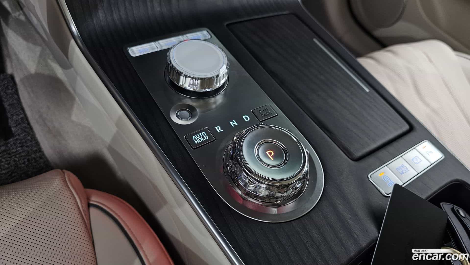 G80 Genesis 2025.2-INNER-009