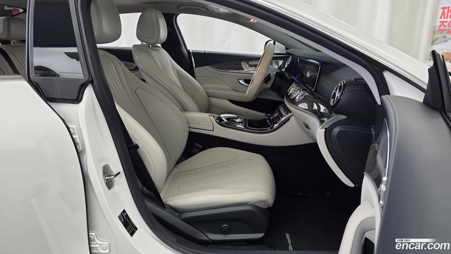 CLS-Class Mercedes-Benz 2018.9-OPTION-015