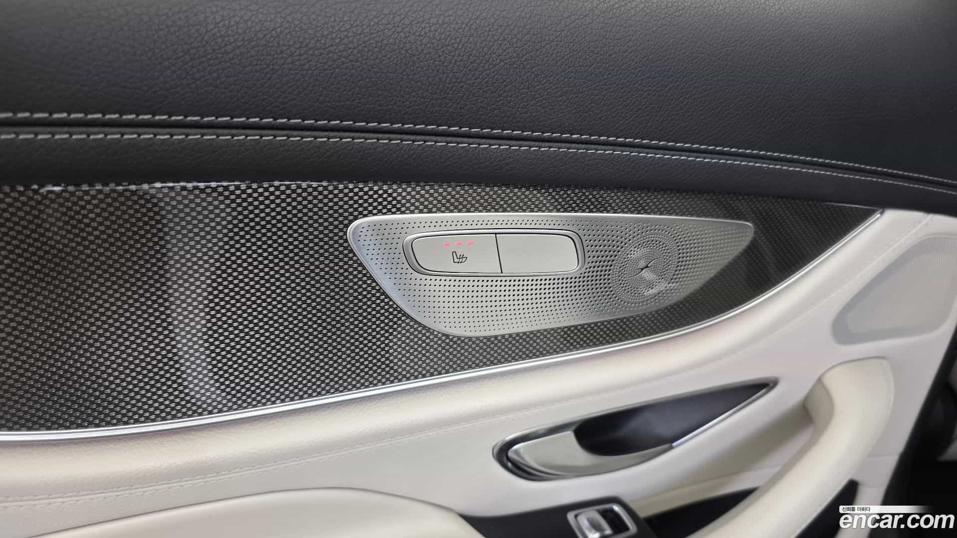 CLS-Class Mercedes-Benz 2018.9-OPTION-023