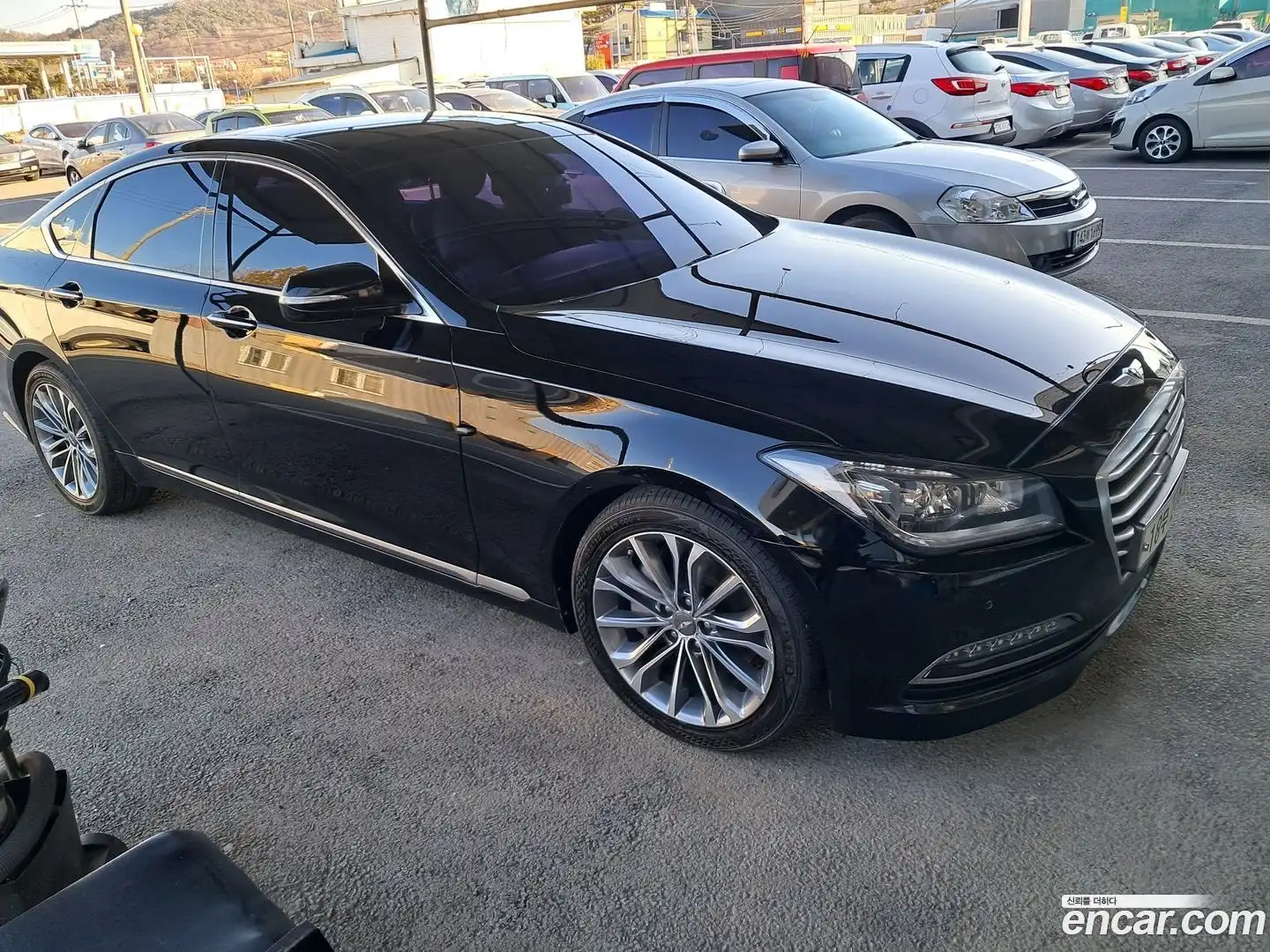 Genesis Hyundai 2015.6-OUTER-002
