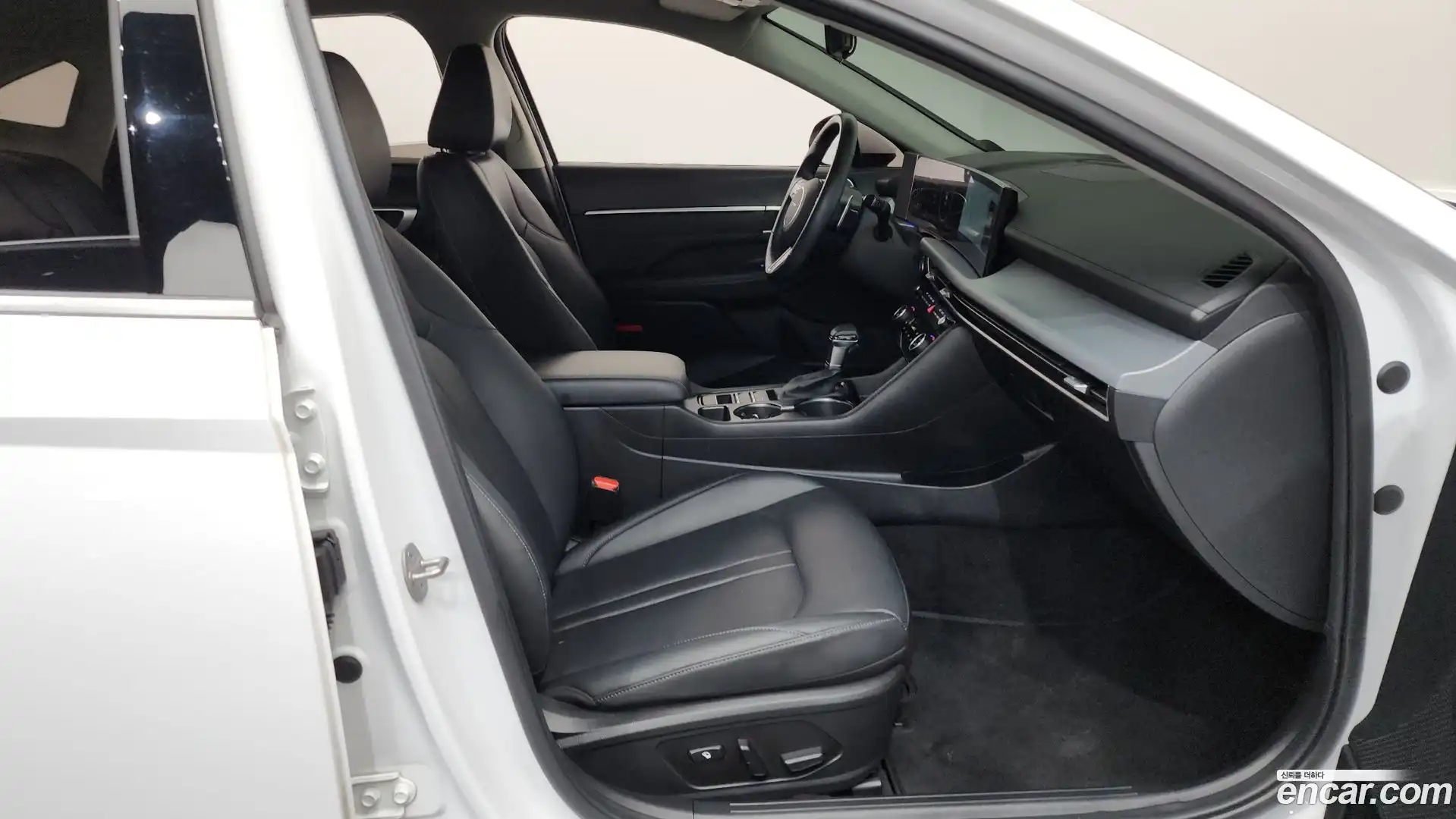 Sonata Hyundai 2023.6-INNER-036