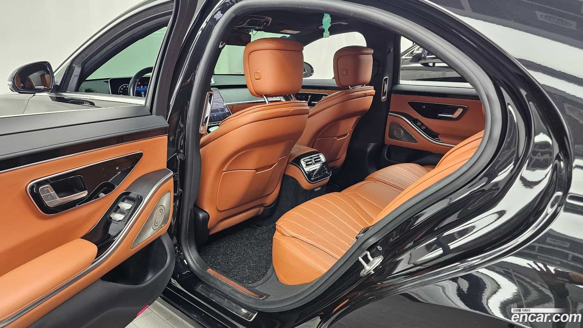 S-Class Mercedes-Benz 2021.4-INNER-036
